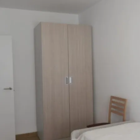 Andreu Llambrich 1° Apartment